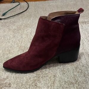 Tahari Rockstar Maroon Bootie